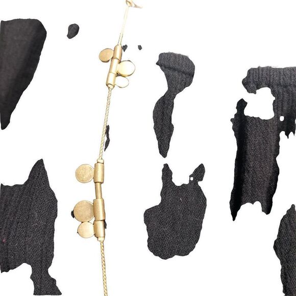 Long Gold tone flat disk necklace - Picture 3 of 4